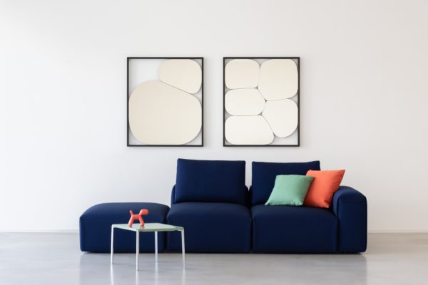 Magis_morphed_mirror_ambient_AC540_AC542_costume-lounge_sofa_tambour_low-table_01_lr