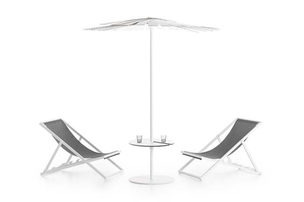 Ensombra + table
