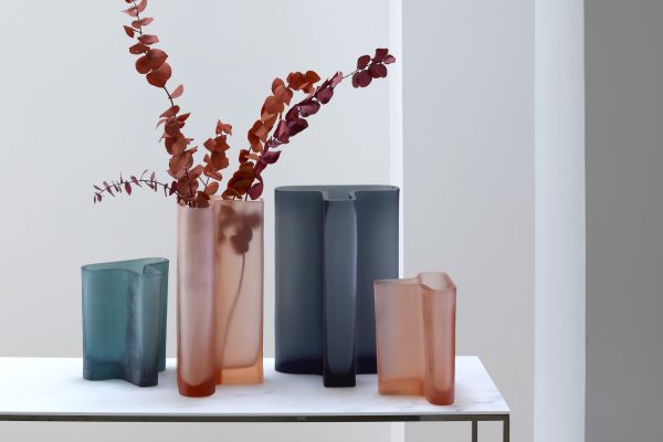 t-vase-peach-ptit-modele-ligne-roset-4